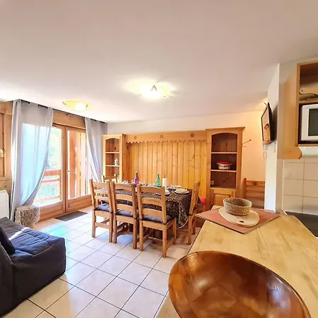 Apartment Balcons Des Pistes C By Interhome
